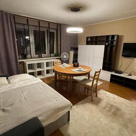 Przystanek Katowice Brynowska 55Aアパートメント エクステリア 写真